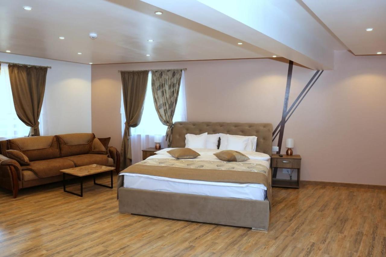 Casa Stefandra Hotell Breaza  Exteriör bild