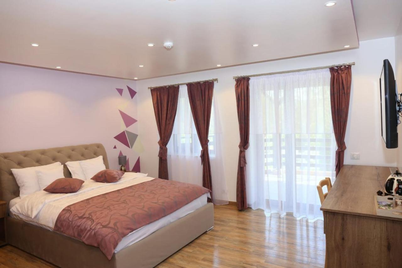 Casa Stefandra Hotell Breaza  Exteriör bild